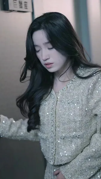 รักร้าว ก้าวสู่ตัวตนใหม่