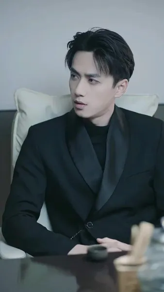 รักร้าว ก้าวสู่ตัวตนใหม่