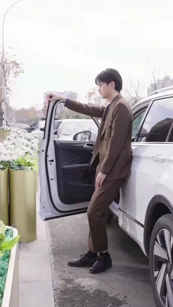 รักร้าว ก้าวสู่ตัวตนใหม่