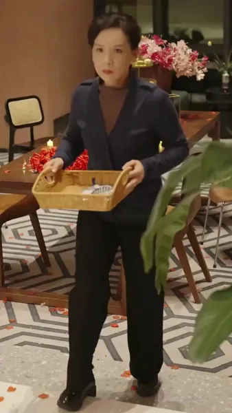 รักร้าว ก้าวสู่ตัวตนใหม่