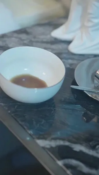 รักร้าว ก้าวสู่ตัวตนใหม่