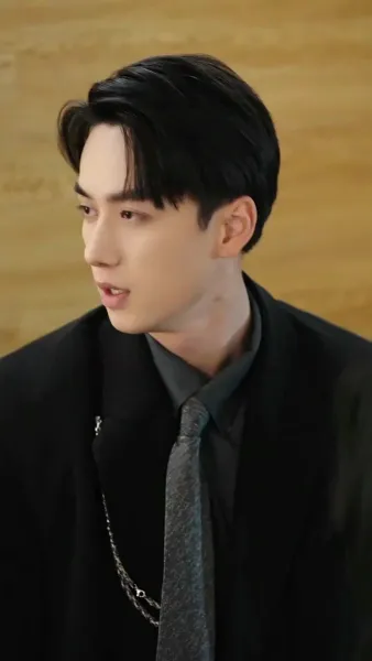 รักร้าว ก้าวสู่ตัวตนใหม่