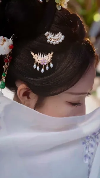 เมียหลวงข้ามภพกับสี่จอมแก่น