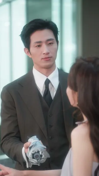 รักเก่าโรยรา รักใหม่ผลิใบ