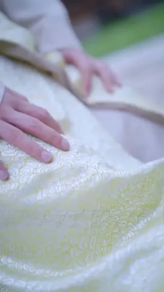 เกรงว่าจะสายไป