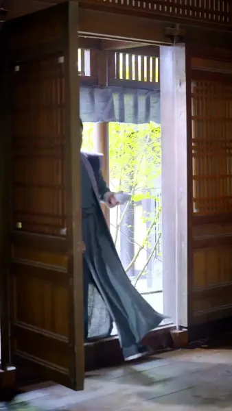 เกรงว่าจะสายไป