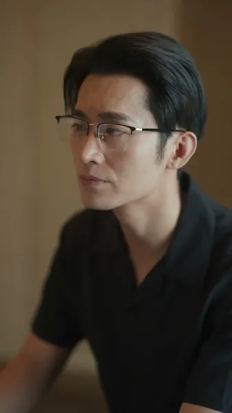 เมื่ออรุณส่องแสง