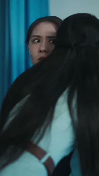 เมื่ออรุณส่องแสง