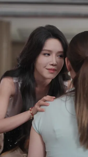 เมื่ออรุณส่องแสง