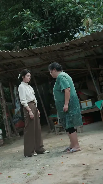 เมื่ออรุณส่องแสง