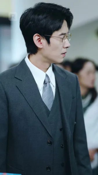 รักซ่อนร้าย