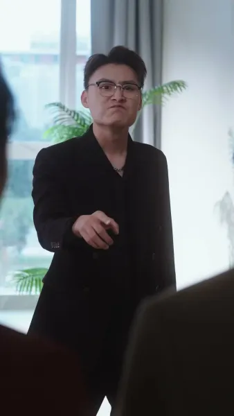 บอสสาว กับลูกของเรา(พากย์เสียง)