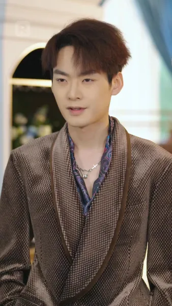 แสร้งรักเพื่อ ชนะใจสาวเย็นชา