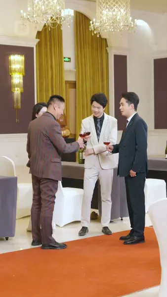 แสร้งรักเพื่อ ชนะใจสาวเย็นชา