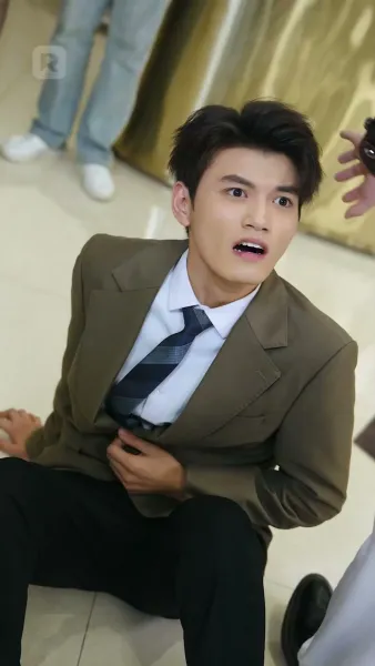 แสร้งรักเพื่อ ชนะใจสาวเย็นชา