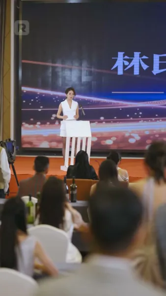 แสร้งรักเพื่อ ชนะใจสาวเย็นชา