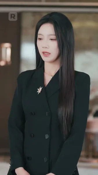 สามปีในคุก ตอนนี้เธอครอบครองทุกอย่าง