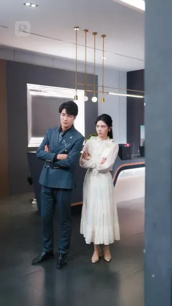 สามปีในคุก ตอนนี้เธอครอบครองทุกอย่าง