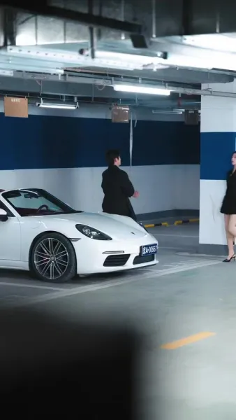 สามปีในคุก ตอนนี้เธอครอบครองทุกอย่าง