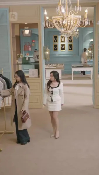 วันใสใสของสองสาว