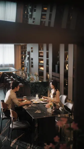 โลกกำหนดให้เรารักกัน