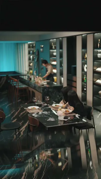 โลกกำหนดให้เรารักกัน