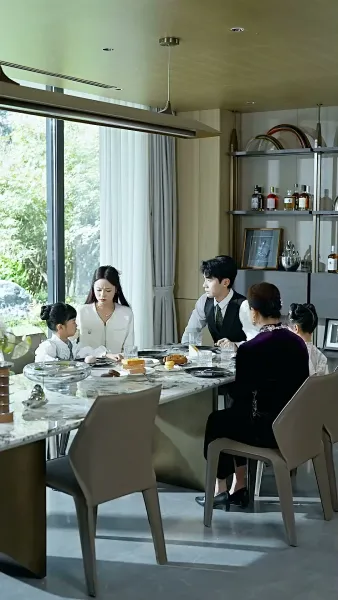 ท่านประธานกับลูกสาวดวงยาจก