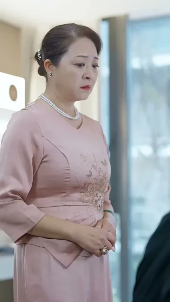 ท่านประธานกับลูกสาวดวงยาจก