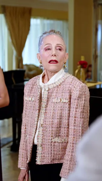 ราชินีคุณแม่สายฟาด