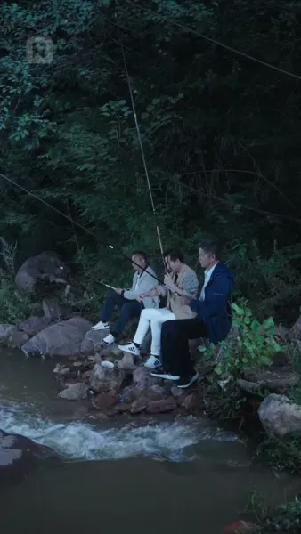 ผู้ชายแย่งกัน แต่ฉันเลือกอิสระ