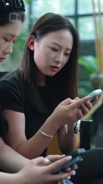 ผู้ชายแย่งกัน แต่ฉันเลือกอิสระ