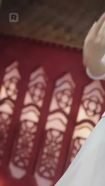 ผู้ชายแย่งกัน แต่ฉันเลือกอิสระ