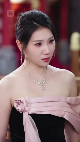 ผู้ชายแย่งกัน แต่ฉันเลือกอิสระ