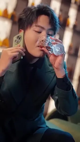 คำสาปดอกท้อ