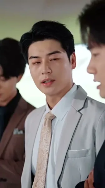 คำสาปดอกท้อ