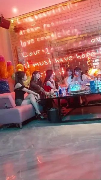 คำสาปดอกท้อ