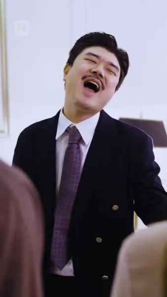 สาวใหญ่กับหมาน้อย