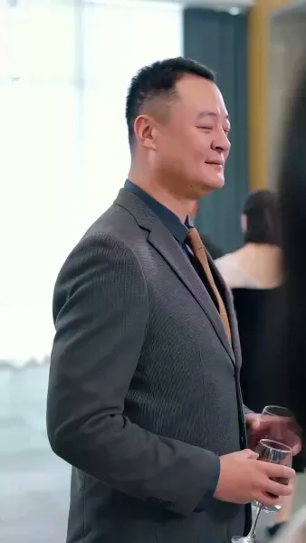 อดีตคู่หมั้นคือมหาเศรษฐี