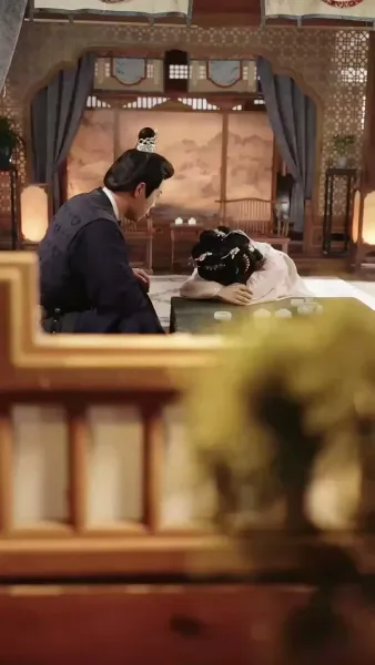 ทั้งวังแอบฟังหัวใจฉันถูกไล่ล่ารัก