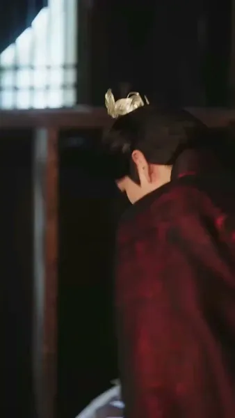 ทั้งวังแอบฟังหัวใจฉันถูกไล่ล่ารัก