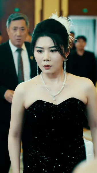 หงส์ผงาดเหนือชะตา