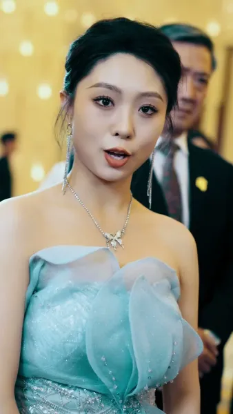 หงส์ผงาดเหนือชะตา