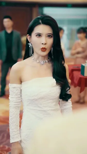 หงส์ผงาดเหนือชะตา