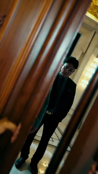 หงส์ผงาดเหนือชะตา