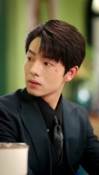 บอสของฉันกลายมาเป็นหวานใจ