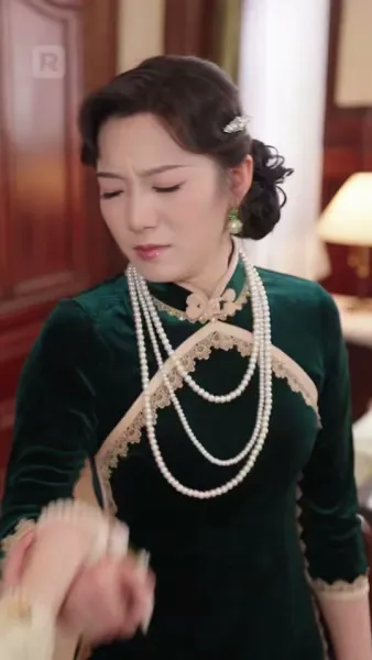 รักวุ่น พิชิตใจผู้ว่า