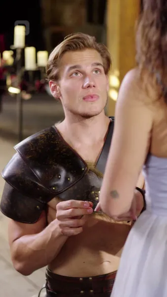 ปลดโซ่ตรวนชะตาคู่