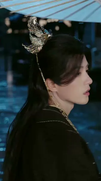 เงารักไร้เสียง