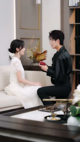 คืนเข้ามา แตงไม้ฤดูใบไม้ผลิดำลง