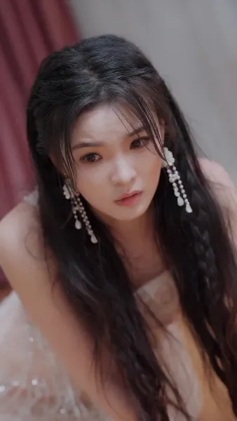 คืนเข้ามา แตงไม้ฤดูใบไม้ผลิดำลง